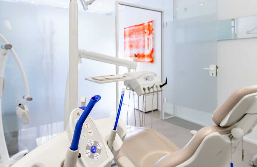 Behandlungsraum im Prophylaxeinstitut der Zahnärzte am Lintorfer Tor